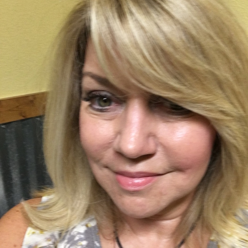Meet your Posher, Tina